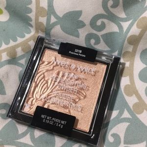 Wet N Wild Highlighter
